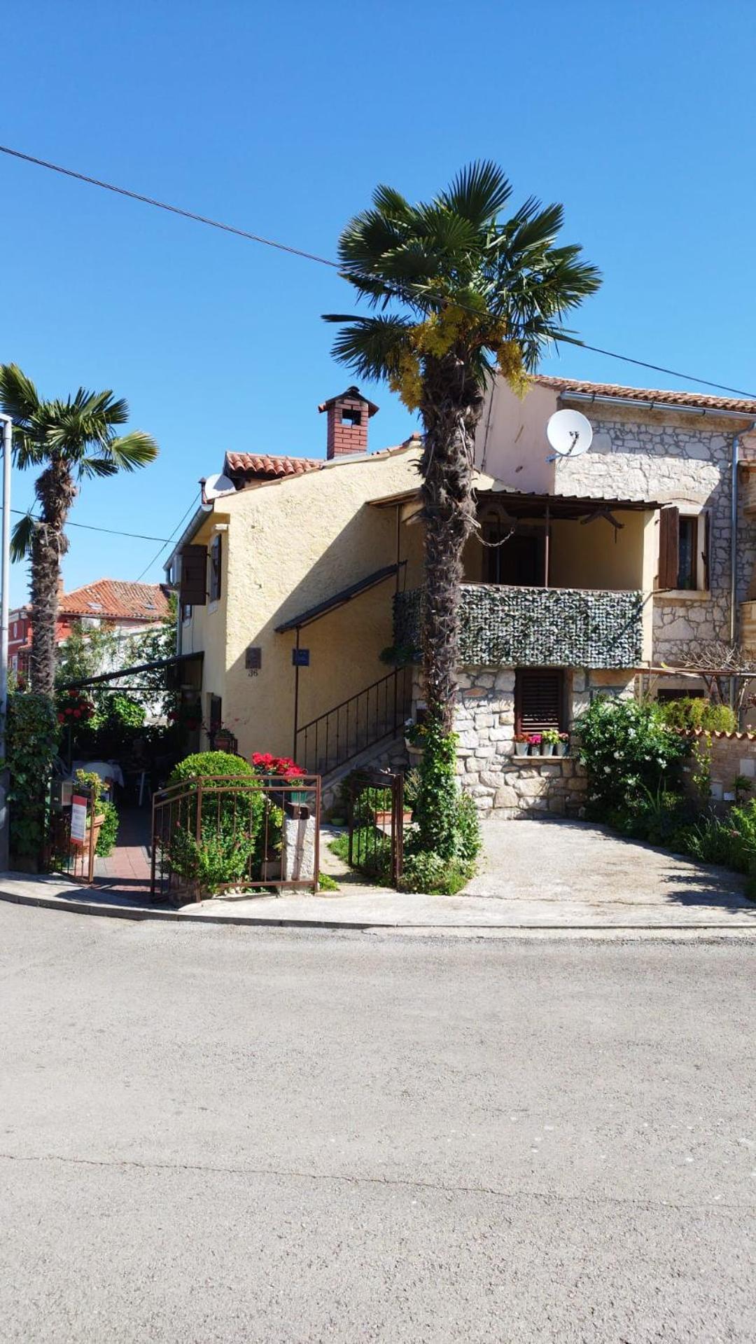 Apartment Koza 100m From The